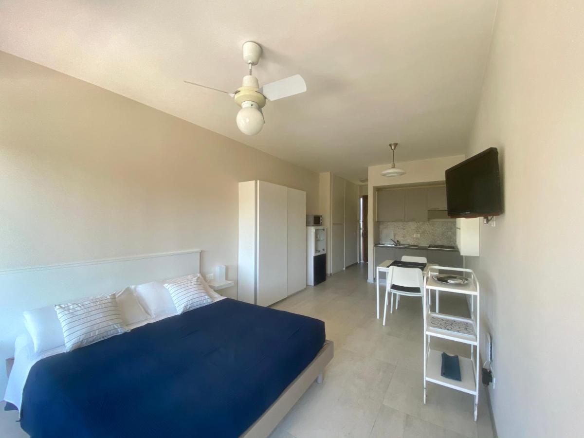 Jolly Apartments ซีร์มิโอเน ภายนอก รูปภาพ
