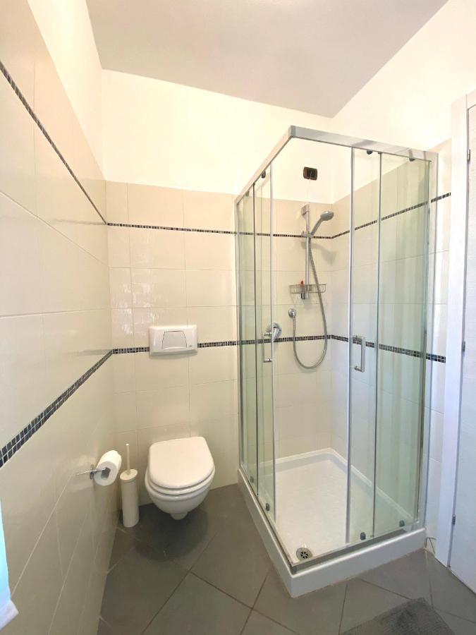 Jolly Apartments ซีร์มิโอเน ภายนอก รูปภาพ