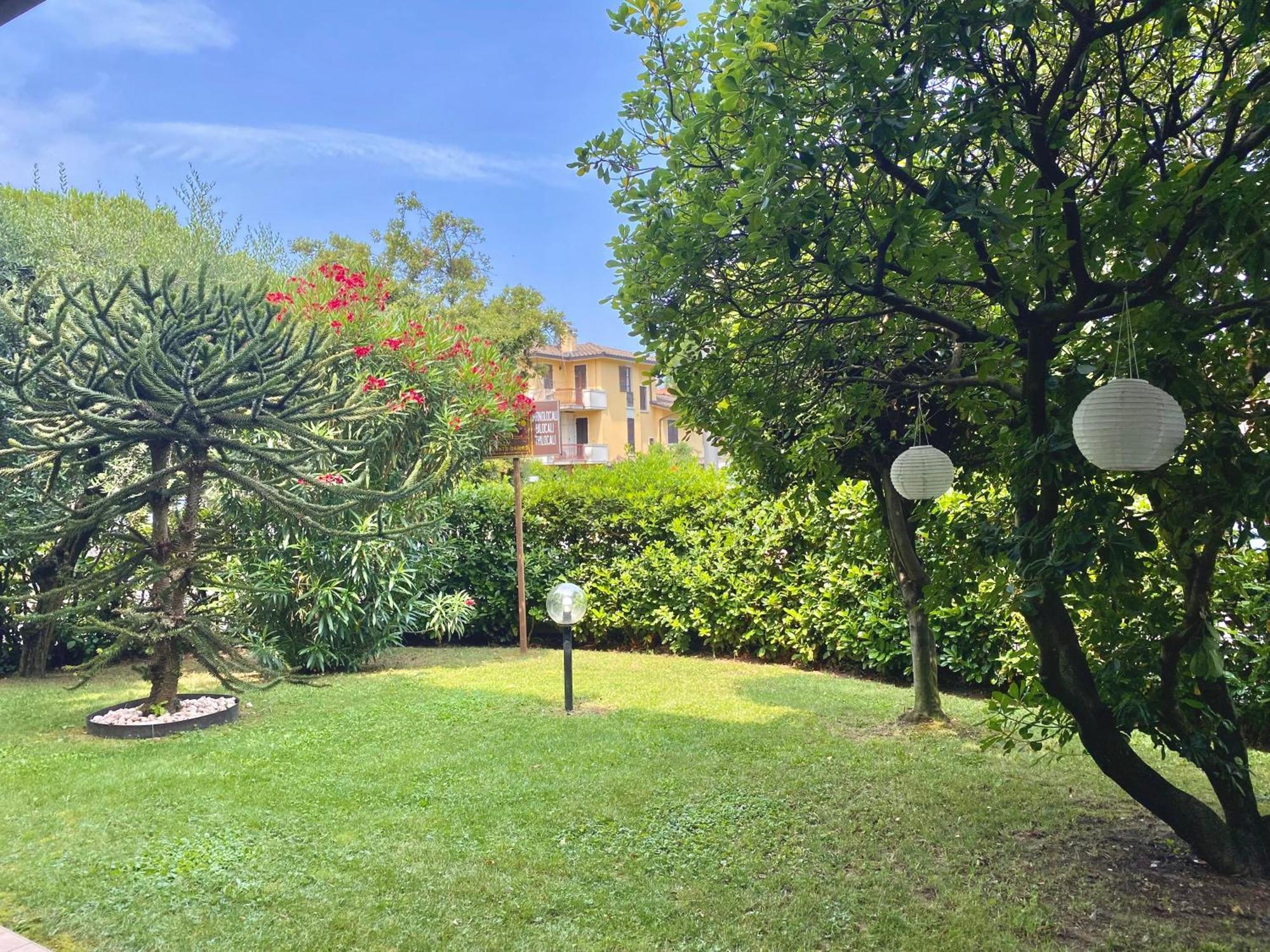 Jolly Apartments ซีร์มิโอเน ภายนอก รูปภาพ
